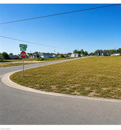 2912 21st ST SW LEHIGH ACRES FL