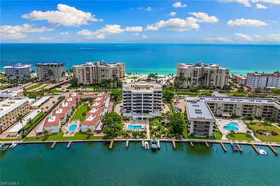 3100 Gulf Shore BLVD N 403 #403 NAPLES FL