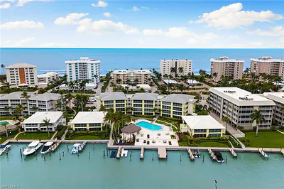 2850 Gulf Shore BLVD N 106 #106 NAPLES FL