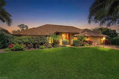 811 PITCH APPLE LN NAPLES FL