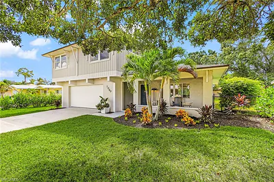 1060 Cooper DR NAPLES FL