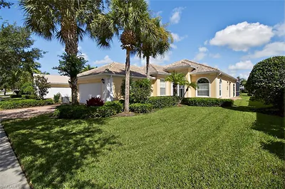 7919 Valentina CT NAPLES FL