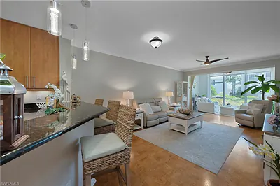 7058 Barrington CIR 102 #102 NAPLES FL
