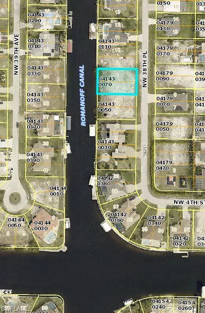 420 NW 38th PL CAPE CORAL FL