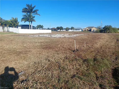 3327 NW 4th TER CAPE CORAL FL