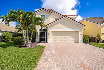 2489 Sutherland CT CAPE CORAL FL