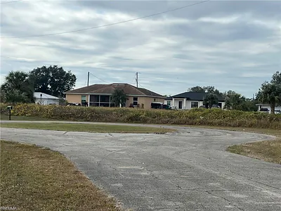 3007 Mecca CT LABELLE FL