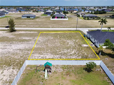 4230 NW 34th TER CAPE CORAL FL