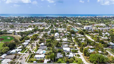 2261 11th ST N NAPLES FL