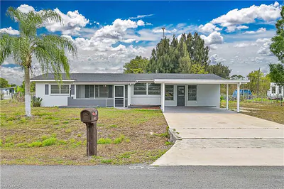 802 Taylor LN LEHIGH ACRES FL