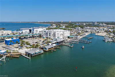 19281 #8 San Carlos BLVD FORT MYERS BEACH FL