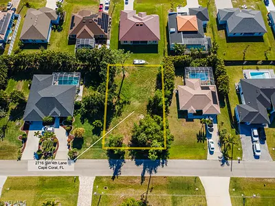 2716 4th LN CAPE CORAL FL