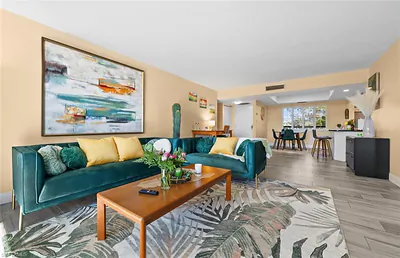 413 Augusta BLVD 302 #302 NAPLES FL