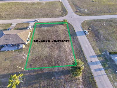 1001 NE 8th TER CAPE CORAL FL