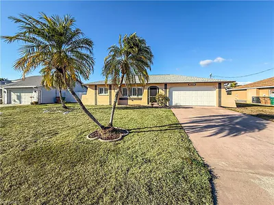 1907 SE 6th TER CAPE CORAL FL