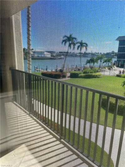 3200 Gulf Shore Blvd N 204 #204 NAPLES FL