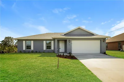858 Carbon ST E LEHIGH ACRES FL