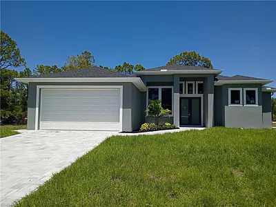 5102 LEE CIR S LEHIGH ACRES FL