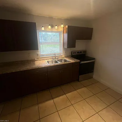 1427 Markland FORT MYERS FL