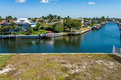 609 Spinnaker DR MARCO ISLAND FL