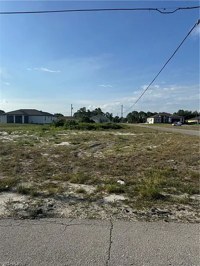 2914 21st ST SW LEHIGH ACRES FL