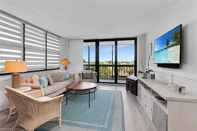 591 Seaview CT A402 #A402 MARCO ISLAND FL