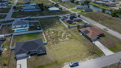 506 NW 1st PL CAPE CORAL FL