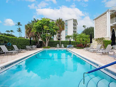 218 Banyan BLVD 218 #218 NAPLES FL
