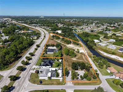 5106 Lee BLVD LEHIGH ACRES FL