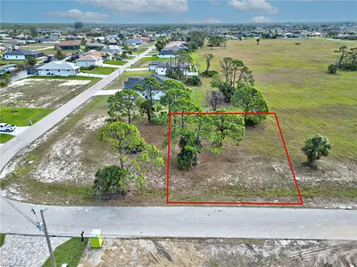 1653 36th AVE CAPE CORAL FL