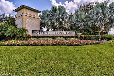 2665 Vine AVE NAPLES FL