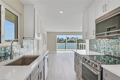 2500 Gulf Shore BLVD N S10 #S10 NAPLES FL
