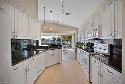 7774 Gardner DR 202 #202 NAPLES FL