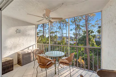 3072 Sandpiper Bay CIR M206 #M206 NAPLES FL
