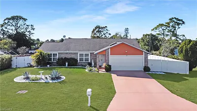 15 Maryland RD LEHIGH ACRES FL