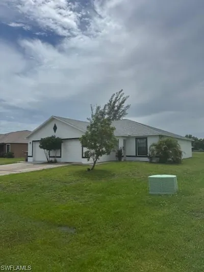 1912 15th PL CAPE CORAL FL