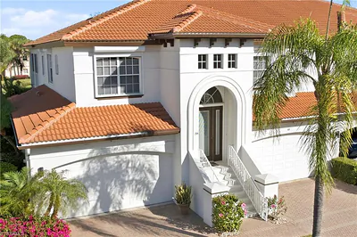 9151 Los Lagos CT 201 #201 BONITA SPRINGS FL