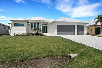 3723 SW 1st ST CAPE CORAL FL