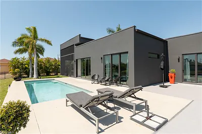 1620 1st ST CAPE CORAL FL
