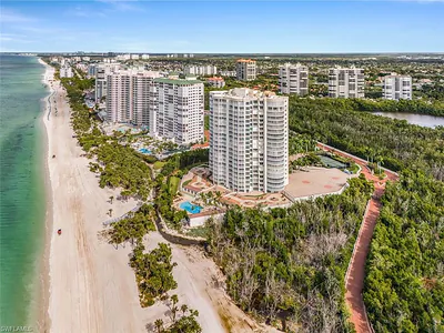 8111 Bay Colony DR 1904 #1904 NAPLES FL
