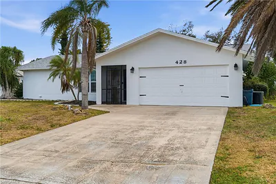 428 33rd TER CAPE CORAL FL
