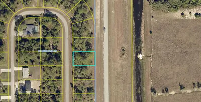 8023, 8025 Rolling CIR CLEWISTON FL