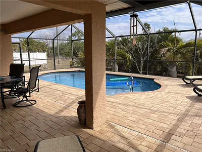 425 20th PL CAPE CORAL FL