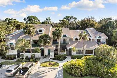 55 Emerald Woods DR C4 #C4 NAPLES FL