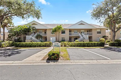 174 Pebble Shores DR 103 #103 NAPLES FL