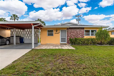 2206 E 6th ST LEHIGH ACRES FL