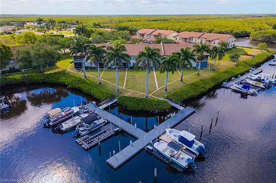 162 Newport DR 1208 #1208 NAPLES FL