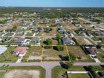 2421 NW 27th TER CAPE CORAL FL