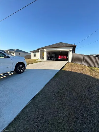 3726 11th ST W LEHIGH ACRES FL