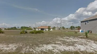 1903 23rd TER CAPE CORAL FL